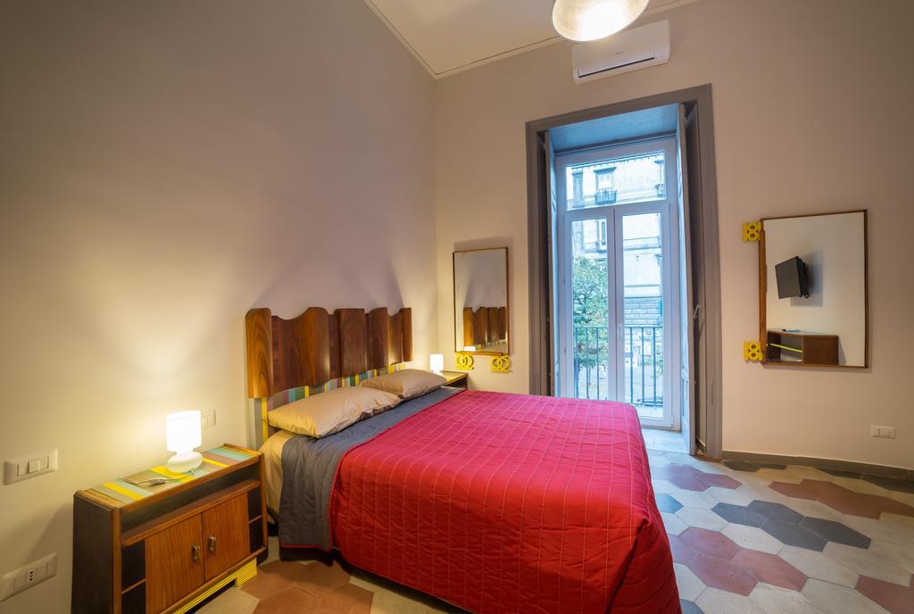 Bed and Breakfast The Foria House By House In Neapel Zimmer foto