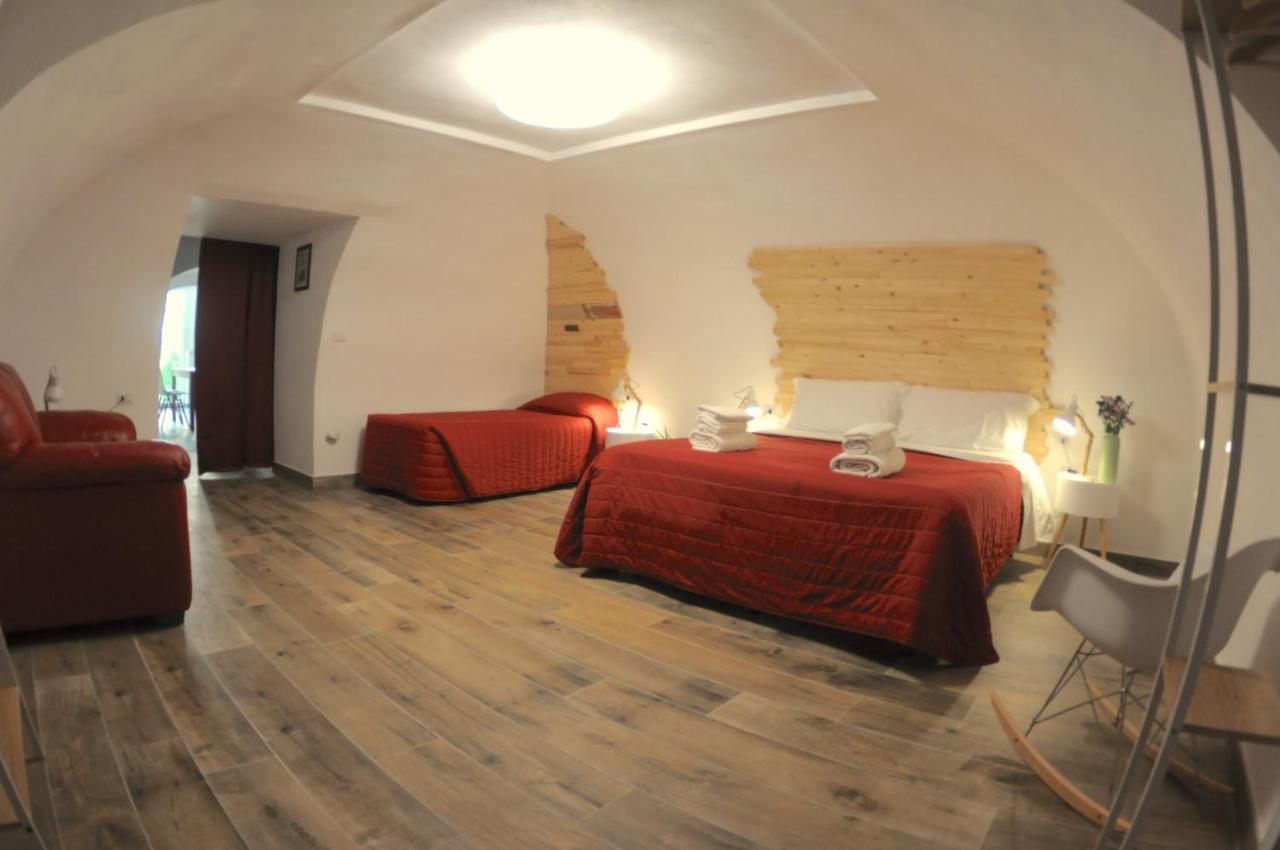 Bed and Breakfast The Foria House By House In Neapel Exterior foto